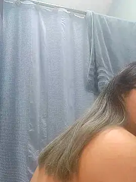 Snapshot of Lovelyrainn chatting on 11-20-25, 05:56 Lovelyrainn online show from 11-20-25, 05:56