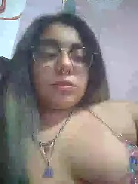 Snapshot of Lovelyrainn chatting on 11-24-25, 12:10 Lovelyrainn online show from 11-24-25, 12:10