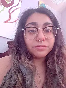 Snapshot of Lovelyrainn chatting on 12-15-25, 03:27 Lovelyrainn online show from 12-15-25, 03:27