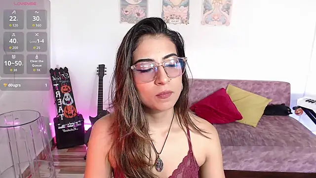 Susanahendrix online show from 10-15-25, 06:19