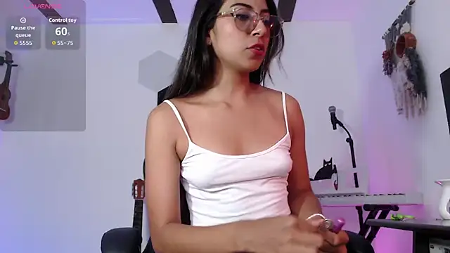 Susanahendrix online show from 04-27-26, 06:17