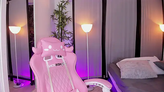 ChloeShade online show from 11-25-25, 06:19