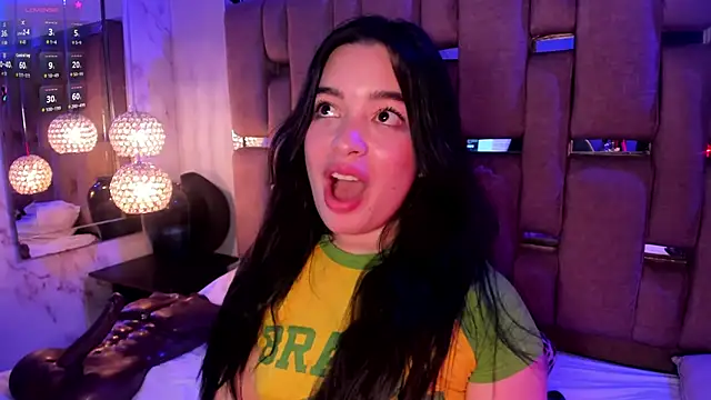 KateLee online show from 04-28-26, 02:27