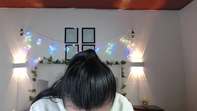 Megan 05  online show from 04-22-26, 07:15