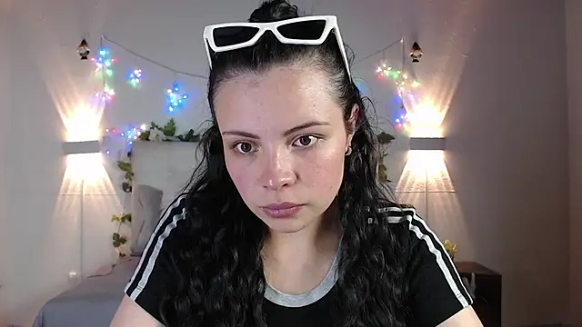 Megan 05  online show from 05-05-26, 07:11