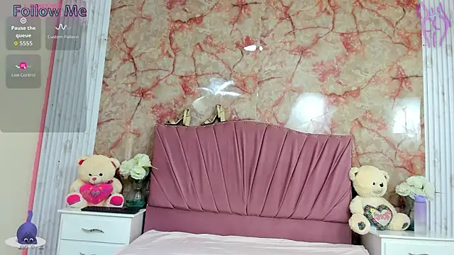 Snapshot of KatySweetas chatting on 09-12-25, 07:14 KatySweetas online show from 09-12-25, 07:14