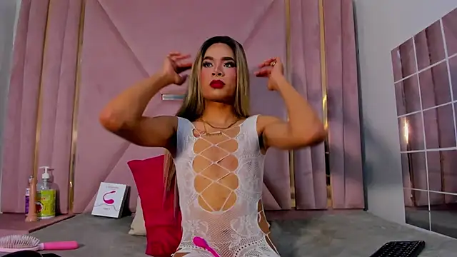 Snapshot of jazmin_waked chatting on 10-05-25, 02:21 jazmin waked online show from 10-05-25, 02:21