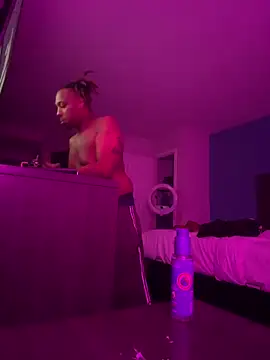 Snapshot of BigMfLuther chatting on 12-14-25, 03:23 BigMfLuther online show from 12-14-25, 03:23