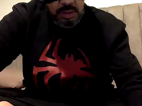 CaiBull online show from 02-06-26, 01:21