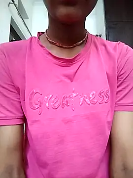 Snapshot of Naina_04 chatting on 09-13-25, 03:28 Naina 04 online show from 09-13-25, 03:28