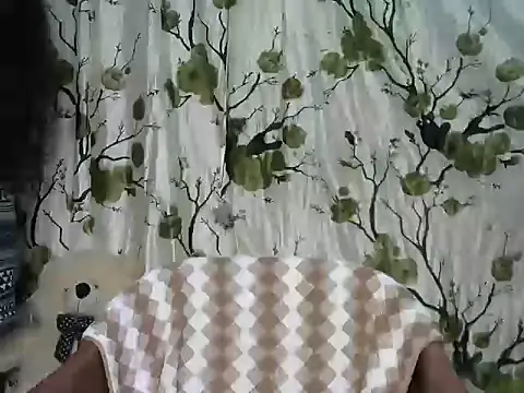 Snapshot of Baby_doll9090 chatting on 10-17-25, 04:20 Baby doll9090 online show from 10-17-25, 04:20