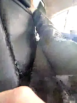 Snapshot of Lovelyx0x chatting on 10-02-25, 02:40 Lovelyx0x online show from 10-02-25, 02:40