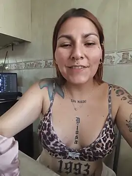 xjuanaxmaldadxxx online show from 06-06-26, 06:23