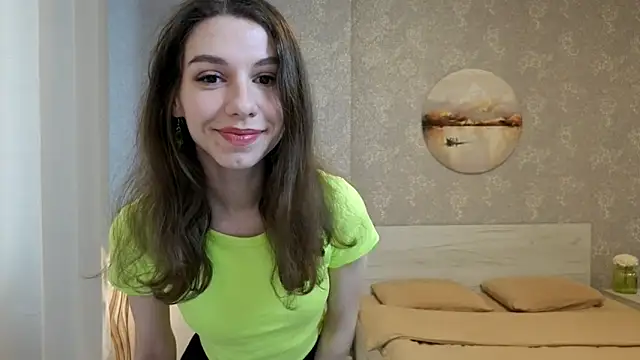 Snapshot of KellyShines chatting on 04-15-26, 09:38 KellyShines online show from 04-15-26, 09:38