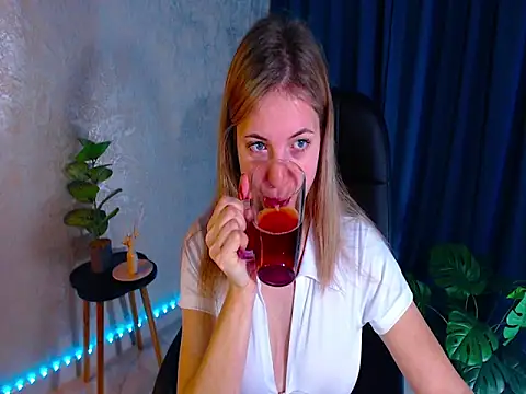 arlana klart online show from 09-24-25, 01:20