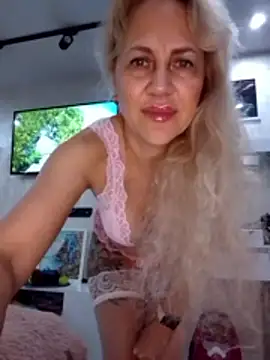 KissMiSveet online show from 04-26-26, 03:21