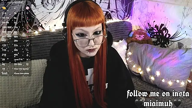 Snapshot of mia__yui chatting on 02-20-26, 07:03 mia yui online show from 02-20-26, 07:03