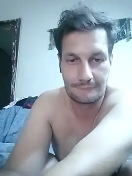 Snapshot of DecodingSteady chatting on 12-15-25, 01:32 DecodingSteady online show from 12-15-25, 01:32