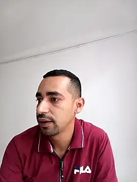 stivenlujan69 online show from 04-18-26, 09:59