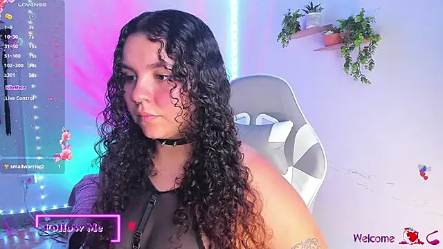 Snapshot of meggan_millerr chatting on 11-26-25, 10:11 meggan millerr online show from 11-26-25, 10:11