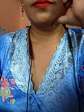 Snapshot of Sonalihot_ chatting on 09-10-25, 05:18 Sonalihot  online show from 09-10-25, 05:18