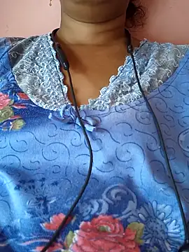 Snapshot of Sonalihot_ chatting on 09-14-25, 10:03 Sonalihot  online show from 09-14-25, 10:03