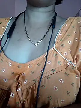 Snapshot of Sonalihot_ chatting on 09-23-25, 04:48 Sonalihot  online show from 09-23-25, 04:48
