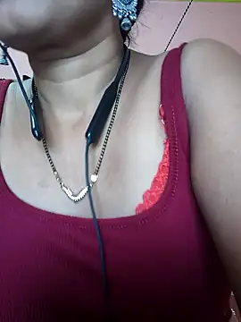 Snapshot of Sonalihot_ chatting on 09-25-25, 06:28 Sonalihot  online show from 09-25-25, 06:28
