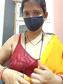 Snapshot of Sonalihot_ chatting on 09-29-25, 06:35 Sonalihot  online show from 09-29-25, 06:35