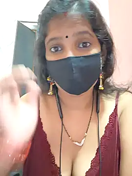 Snapshot of Sonalihot_ chatting on 10-02-25, 05:25 Sonalihot  online show from 10-02-25, 05:25