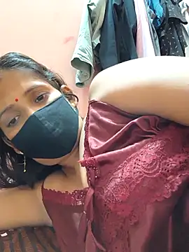Snapshot of Sonalihot_ chatting on 10-13-25, 07:25 Sonalihot  online show from 10-13-25, 07:25