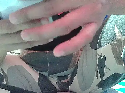 Snapshot of Ayiesha chatting on 09-13-25, 03:23 Ayiesha online show from 09-13-25, 03:23