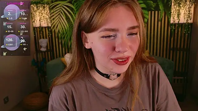 Snapshot of Moon__Bunny chatting on 09-18-25, 03:25 Moon Bunny online show from 09-18-25, 03:25