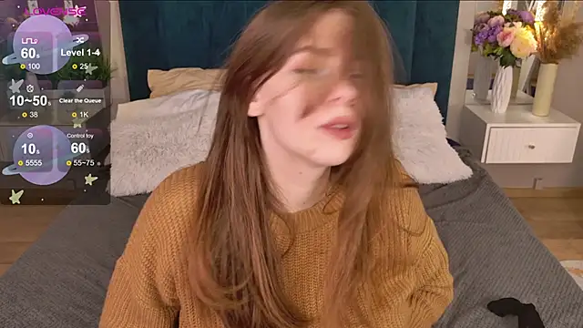 Snapshot of Moon__Bunny chatting on 10-05-25, 03:10 Moon Bunny online show from 10-05-25, 03:10