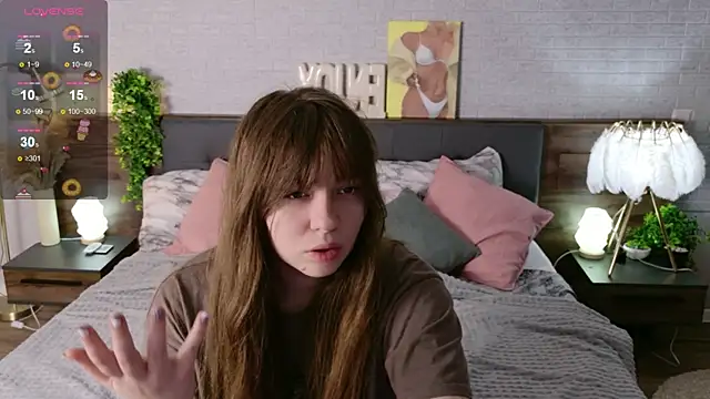 Snapshot of Moon__Bunny chatting on 05-16-26, 03:11 Moon Bunny online show from 05-16-26, 03:11
