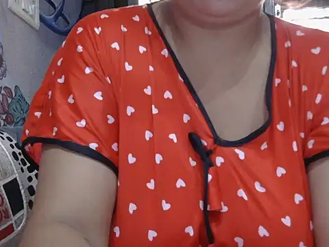 Snapshot of Roxy_sweety_ chatting on 09-16-25, 02:12 Roxy sweety  online show from 09-16-25, 02:12