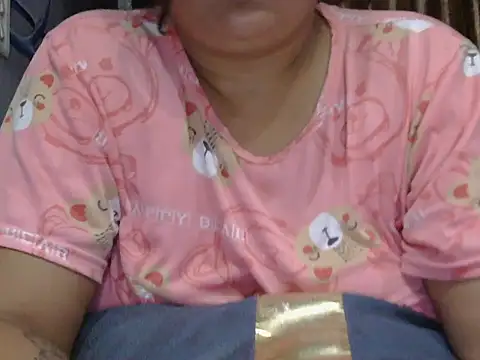 Snapshot of Roxy_sweety_ chatting on 09-23-25, 12:24 Roxy sweety  online show from 09-23-25, 12:24