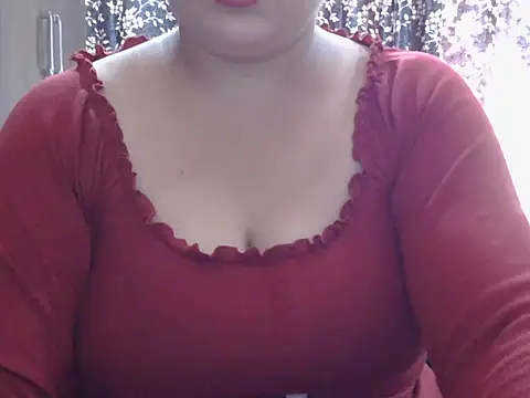 Snapshot of Roxy_sweety_ chatting on 09-24-25, 05:00 Roxy sweety  online show from 09-24-25, 05:00