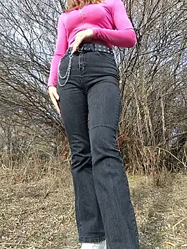 Snapshot of YOOUR_EVAA chatting on 10-24-25, 08:55 YOOUR EVAA online show from 10-24-25, 08:55