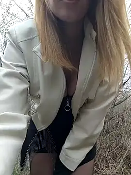 YOOUR EVAA online show from 04-09-26, 08:20