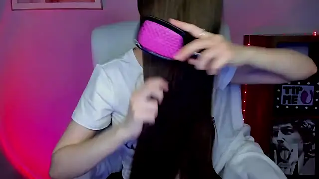 LuxMaya online show from 04-16-26, 06:58