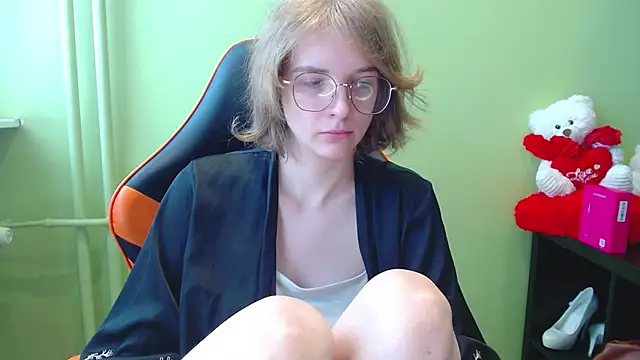 Snapshot of juicyPenny chatting on 04-30-26, 06:20 juicyPenny online show from 04-30-26, 06:20