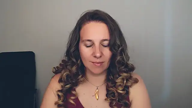 Snapshot of Darklure_ chatting on 09-23-25, 02:20 Darklure  online show from 09-23-25, 02:20