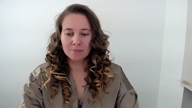 Snapshot of Darklure_ chatting on 10-04-25, 04:38 Darklure  online show from 10-04-25, 04:38