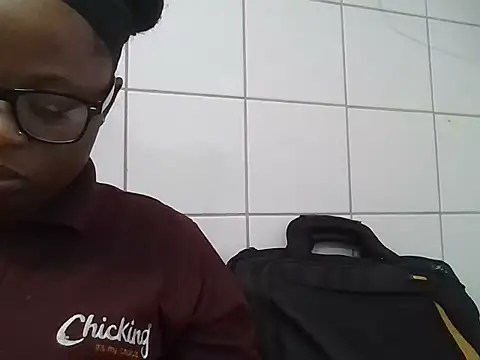 Snapshot of Sexybigassxx40 chatting on 09-10-25, 12:38 Sexybigassxx40 online show from 09-10-25, 12:38