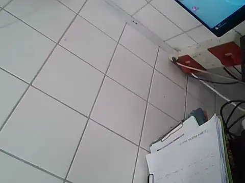 Snapshot of Sexybigassxx40 chatting on 09-23-25, 04:32 Sexybigassxx40 online show from 09-23-25, 04:32