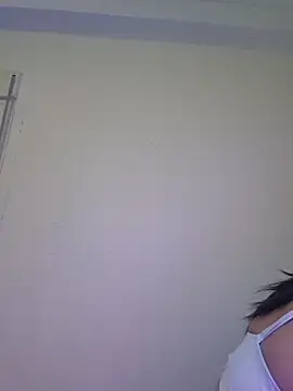 Snapshot of Lavanarabica chatting on 10-15-25, 08:03 Lavanarabica online show from 10-15-25, 08:03