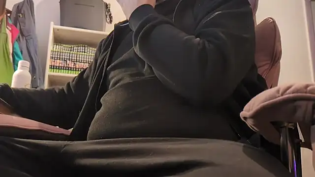 Jonpol74  online show from 11-20-25, 10:26