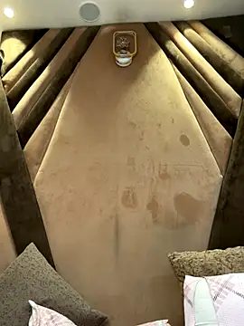 lily 5911 online show from 10-24-25, 04:36