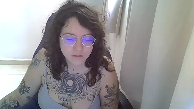 Blue Liz online show from 10-08-25, 01:31